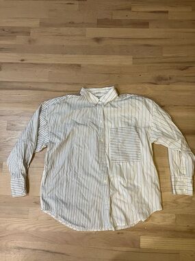 Abercrombie & Fitch Oversized White Shirt with Thin Gray Stripes